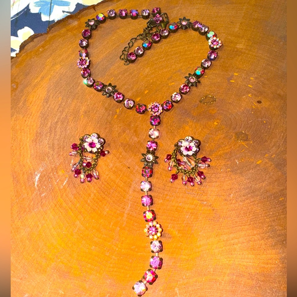 Pink jem choker with earrings
